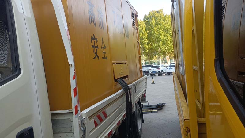 江海如何判断柴油发电机组和UPS电源的切换时间是否符合要求？